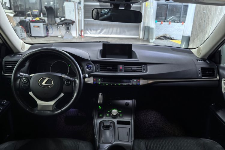 Used Lexus CT 2014 CT200h Comfort Edition Monochrome