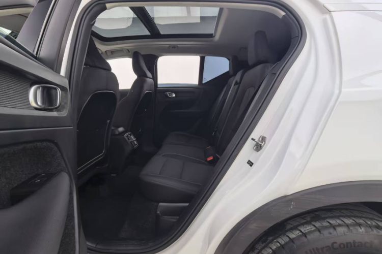 Used Volvo XC40 2022 T4 Four-Wheel Drive Smart & Stylish Edition