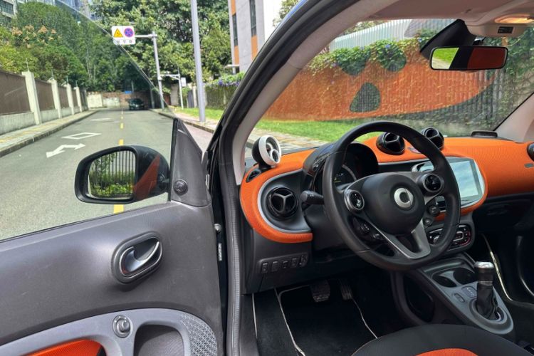 Used  fortwo 2015 1.0L 52 kW Hardtop Passion Edition