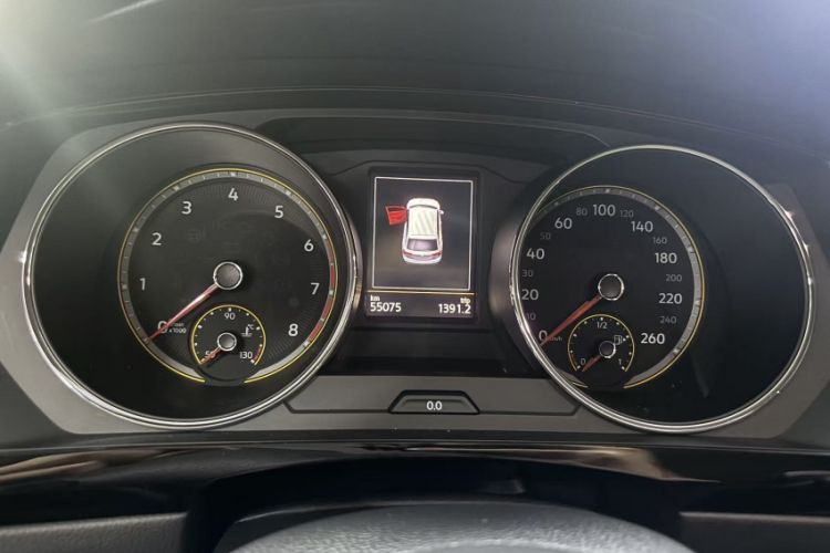 Used Volkswagen Tiguan L 2020 330TSI Automatic Two-Wheel Drive Panoramic Comfort Edition China VI Standard
