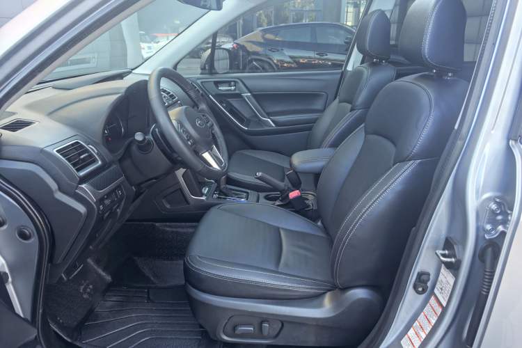 Used Subaru Forester 2016 2.5i Luxury Navigation Edition
