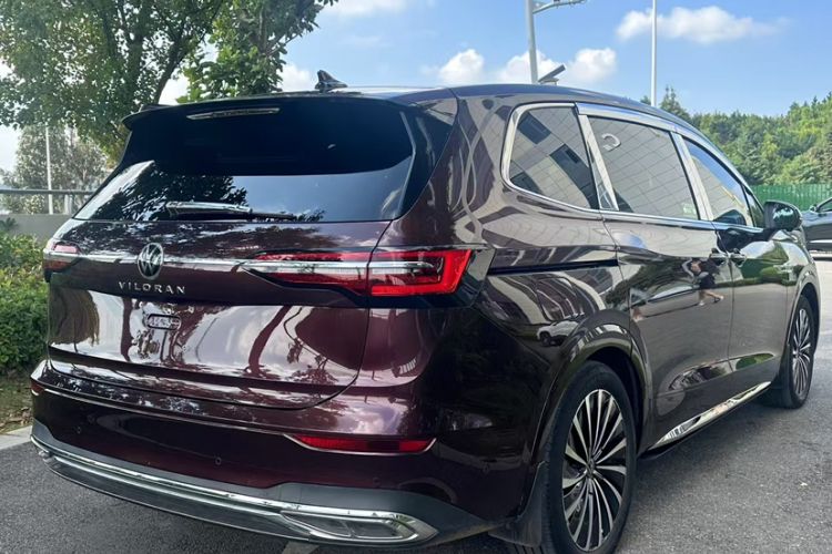 Used Volkswagen Viloran 2023 380TSI Prestige Edition
