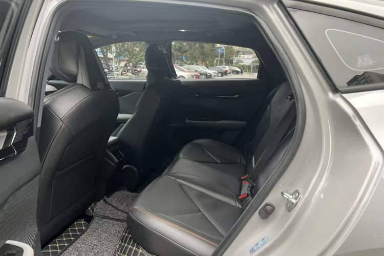 Used Changan UNI-V 2022 1.5T Prestige Version