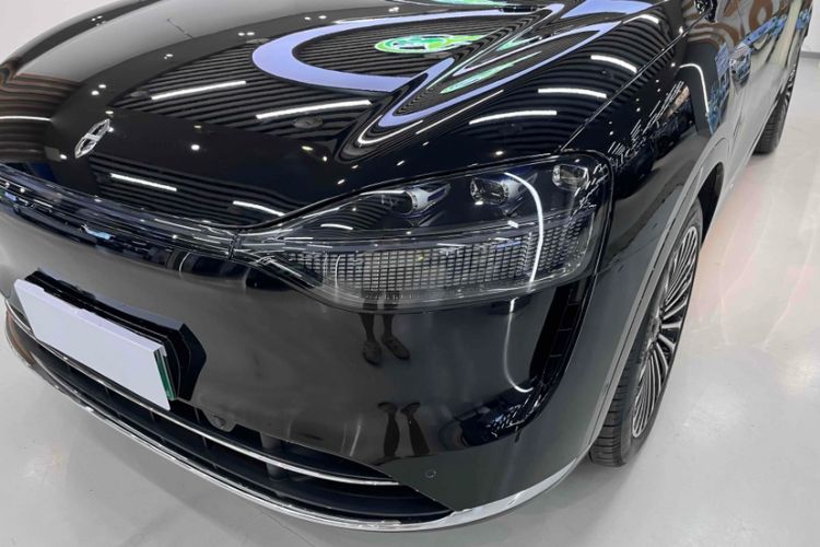 Used Hima AITO M9 2025 Extended-Range Ultra Version 52 kWh 6-Seater
