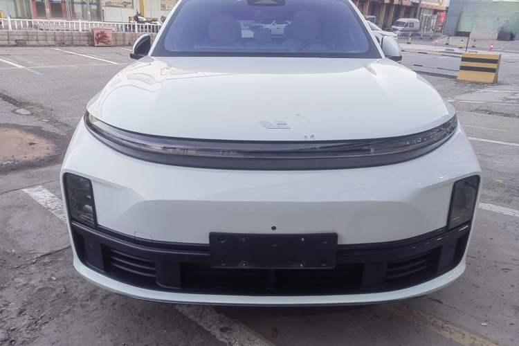 Used Li Auto L7 2023 Pro Model

