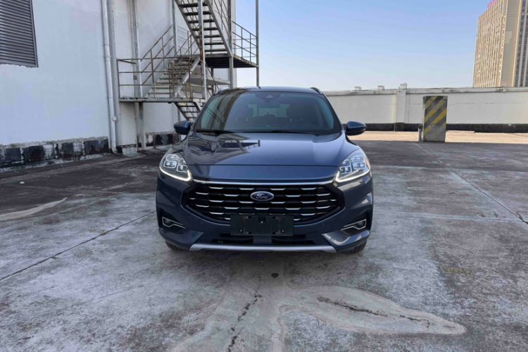 Used Ford Escape 2020 EcoBoost 245 Four-Wheel Drive Luxury Edition
