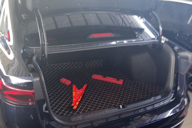 Used Geely Auto Emgrand 2022 4th Generation 1.5L CVT Luxury Model
