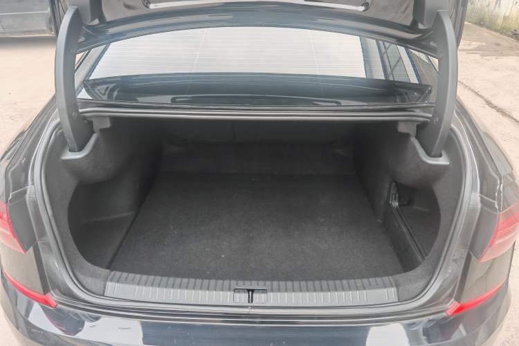 Used Volkswagen Passat 2021 280TSI Business Edition
