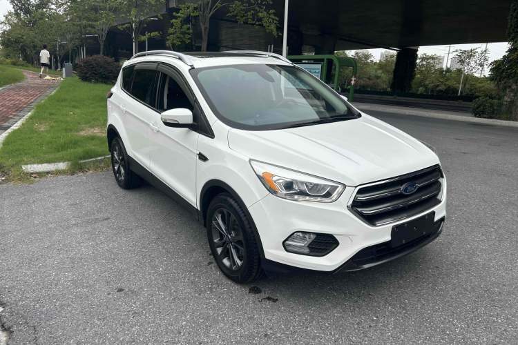 Used Ford Kuga 2019 EcoBoost 180 Two-Wheel-Drive Platinum Edition China VI Standard
