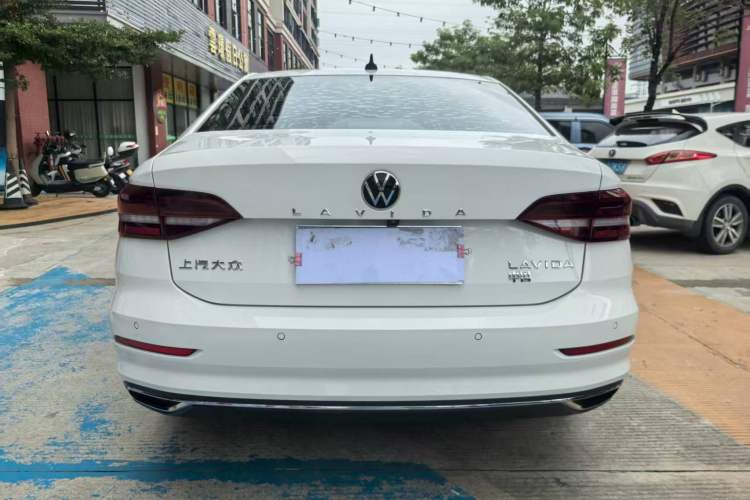 Used Volkswagen Lavida 2021 1.5L Automatic Comfort Edition
