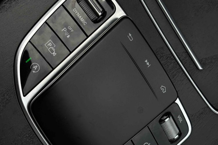 Used Mercedes-Benz E-Class 2019 E 300 L Sporty and Stylish Model
