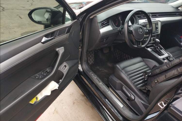 Used Volkswagen Magotan 2019 280TSI DSG Comfort Model China VI Standard
