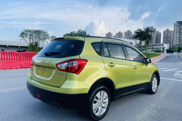 Used Suzuki S-Cross 2014 1.6L CVT Two-Wheel Drive Entry Model
