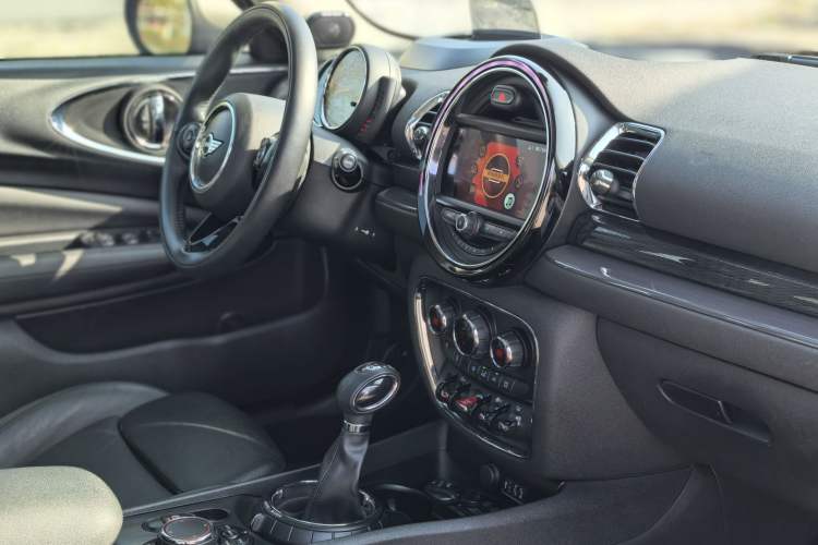 Used  Clubman 2016 Updated 1.5T COOPER Geek Edition
