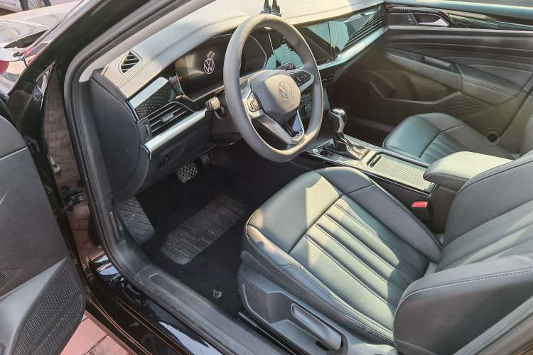 Used Volkswagen Passat 2024 280TSI Business Edition
