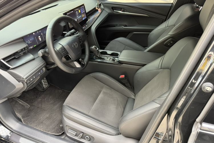 Used Toyota Camry 2024 Dual-Motor 2.0HS Sport Edition