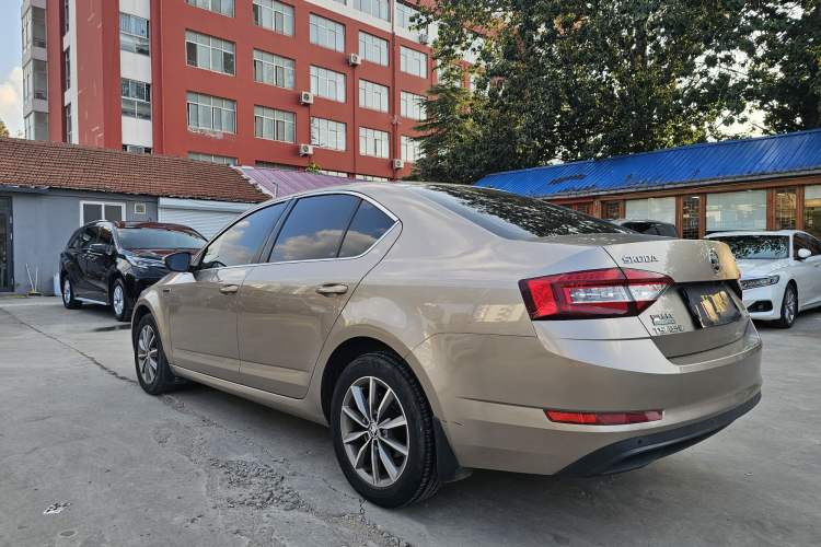 Used Skoda Octavia 2018 TSI230 DSG Comfort Edition
