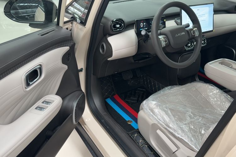 Used AION UT 2025 330 Starlight Edition
