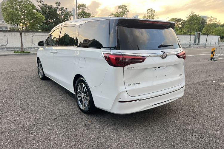 Used Buick GL8 2021 ES Landtrek 653T Comfort Edition