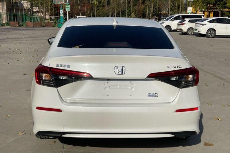 Used Honda Civic 2023 240TURBO CVT Dynamic · Center Stage Special Edition
