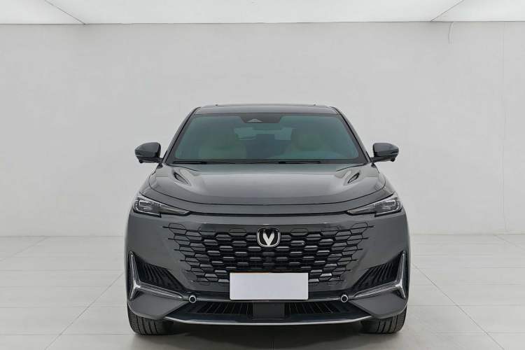 Used Changan UNI-K 2024 2.0T Two-Wheel Drive YueShang Trim
