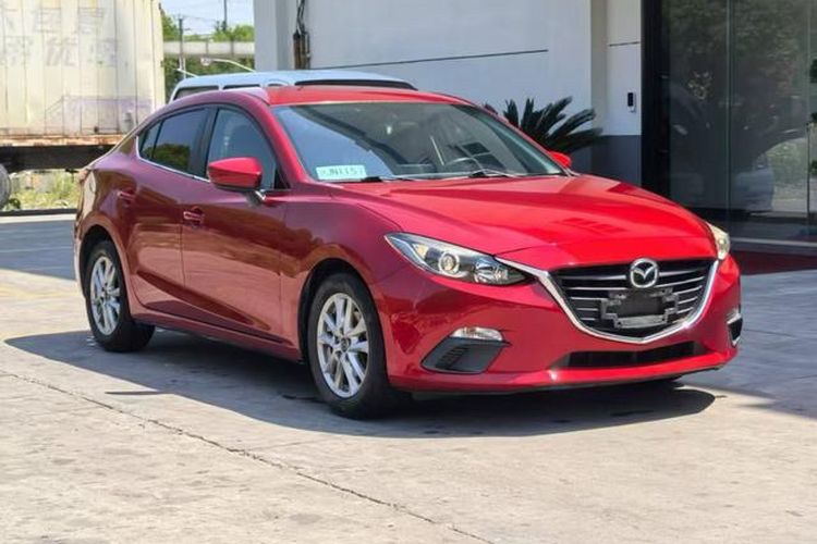 Used Mazda Mazda 3 Axela 2014 Sedan 1.5L Manual Comfort Model
