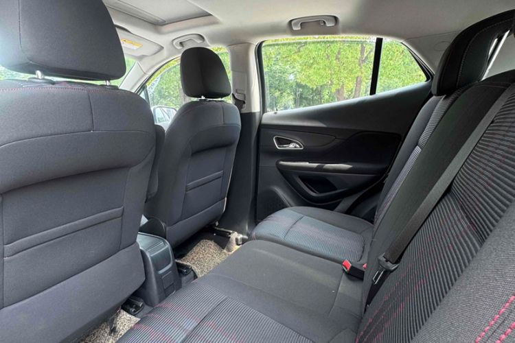 Used Buick Encore 2015 1.4T Automatic Two-Wheel Drive Urban Elite Version
