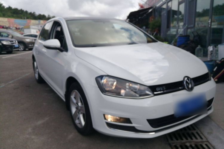 Used Volkswagen Golf 2016 230TSI Automatic Comfort Version
