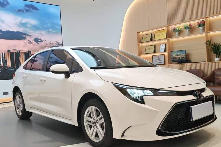 Used Toyota Levin 2022 185T CVT Luxury Edition
