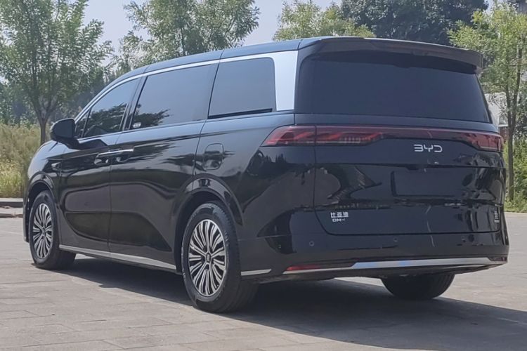 Used BYD Xia 2025 DM-i 1.5T 180km Excellence Model
