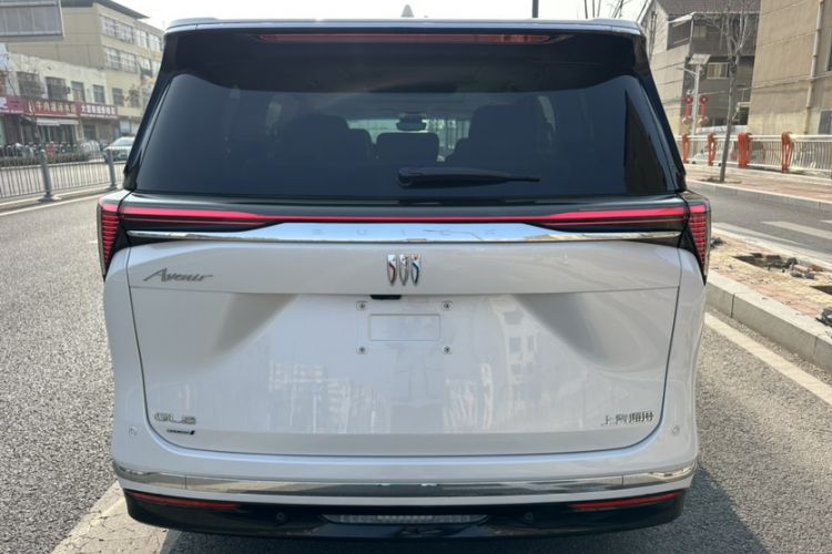 Used Buick GL8 New Energy 2024 Lu Zun Luxury Edition 7-Seater
