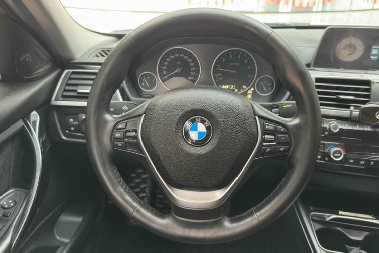 Used BMW 3 Series 2018 320Li Fashion Model
