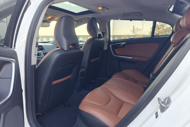 Used Volvo S60 2015 S60L T5 Intelligent Drive Edition
