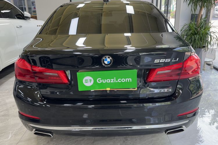 Used BMW 5 Series 2018 525Li Luxury Package
