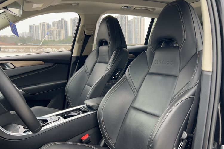 Used Lynk & Co 01 2019 2.0T Two-Wheel-Drive Pro Version China VI Standard
