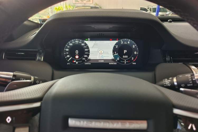 Used Land Rover Discovery Sport 2022 Revised Version 249 PS R-Dynamic S Performance Edition 5 Seats
