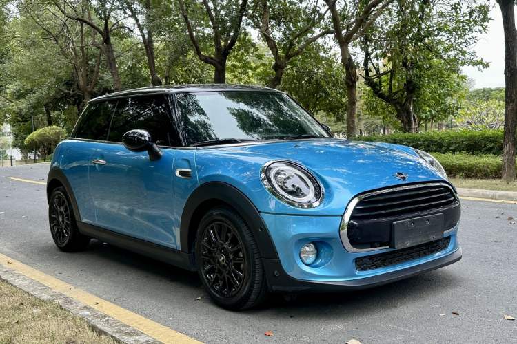 Used  MINI 2018 1.5T COOPER Classic Edition
