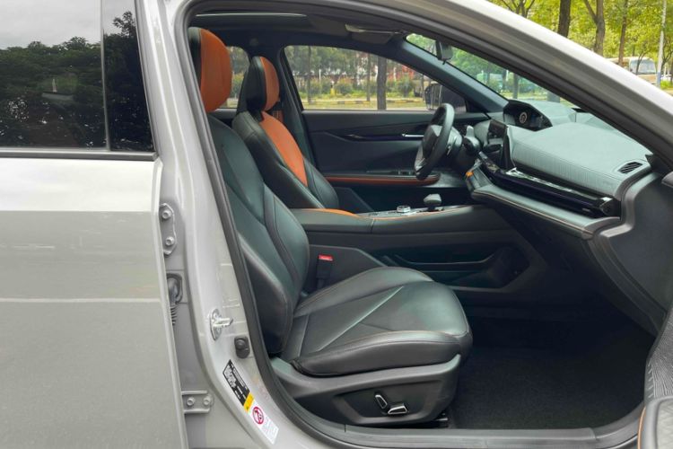 Used Changan UNI-V 2022 1.5T Prestige Version
