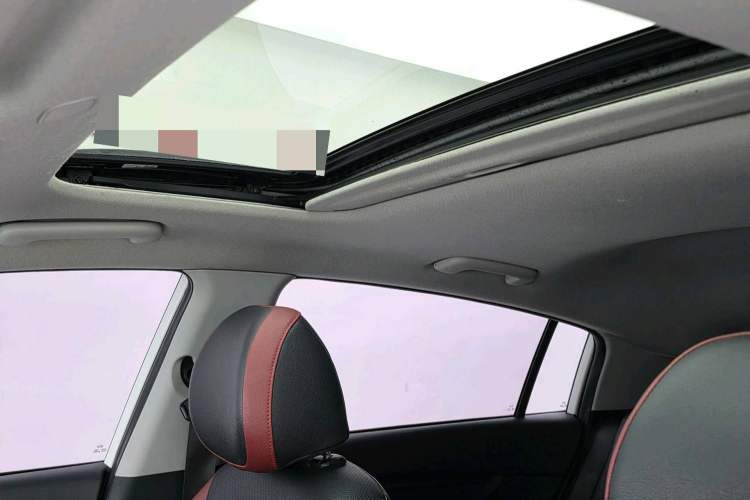 Used Kia KX Cross 2017 1.4L AT GLS