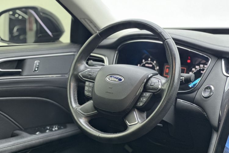 Used Ford Taurus 2019 EcoBoost 245 Comfort Edition
