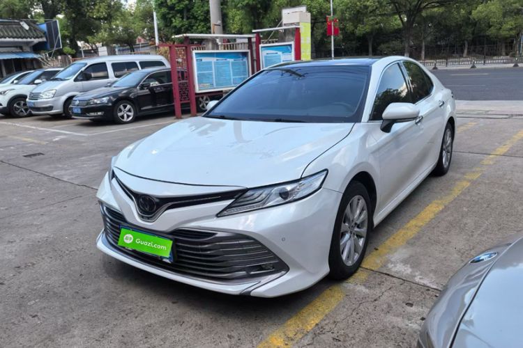 Used Toyota Camry 2019 Revised Version 2.0G Luxury Edition
