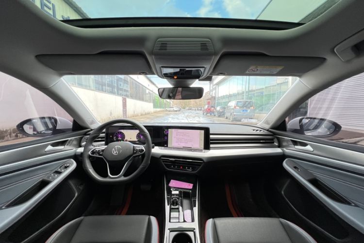 Used Volkswagen Lamando 2024 Lavida L 280TSI DSG Cool & Spicy Edition
