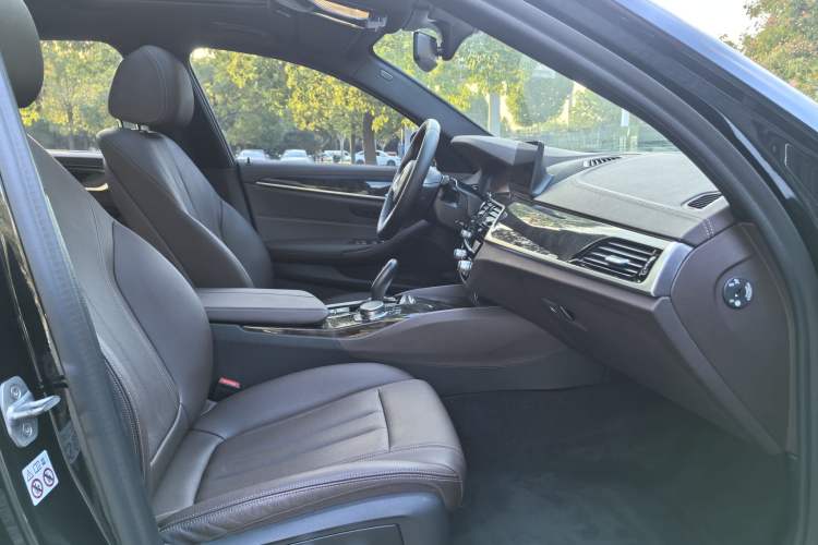 Used BMW 5 Series 2020 525Li M Sport Package
