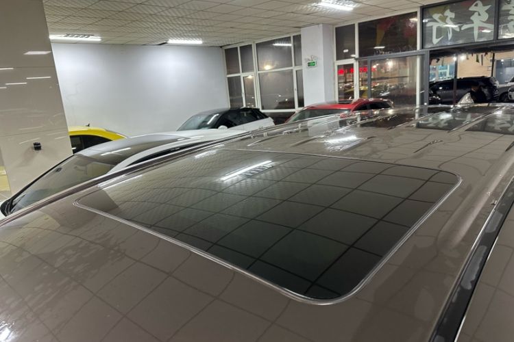 Used Buick GL8 2021 Land Cruiser Executive Class 652T Luxury Model
