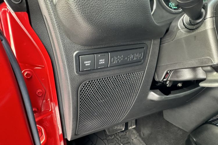 Used  Wrangler 2015 3.6L Rubicon Two-Door Comfort Edition
