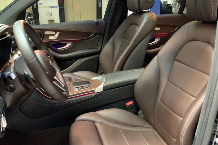 Used Mercedes-Benz GLC 2020 Facelift GLC 300 L 4MATIC Dynamic Edition