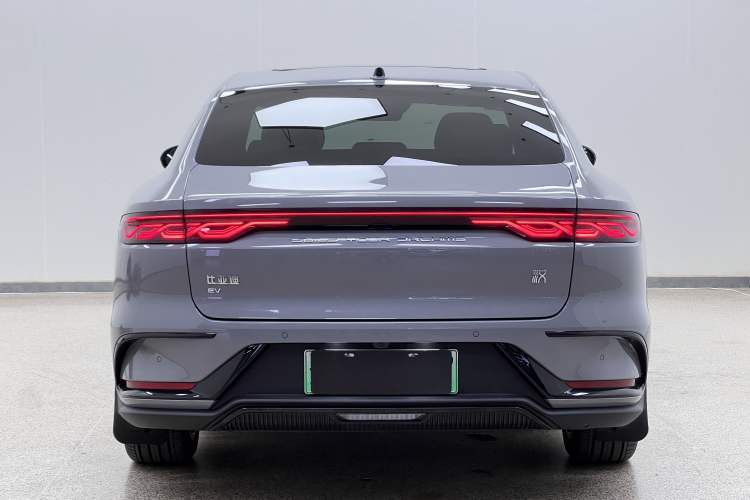 Used BYD Han 2025 EV with 701 km of Laser Radar-Enabled Intelligent Driving
