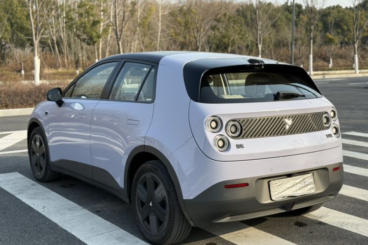 Used  firefly 2025 Illuminated Edition