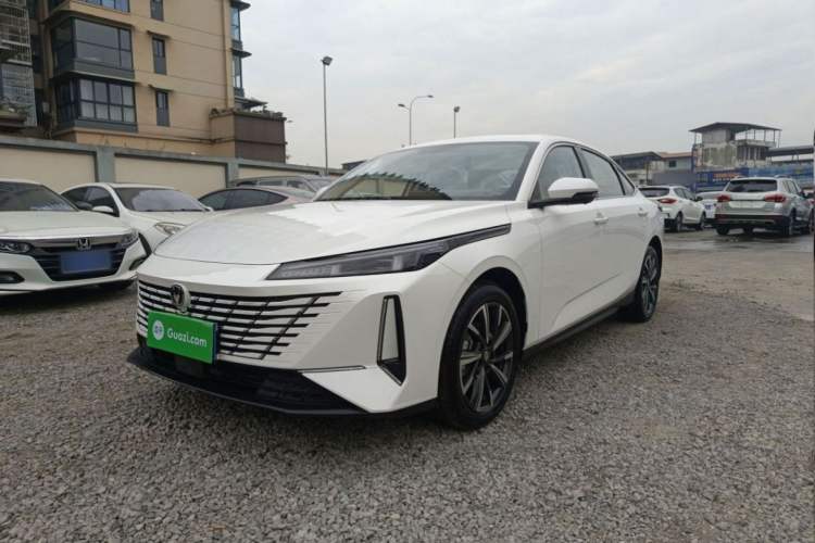 Used Changan Eado 2025 Blue Whale 1.5T 500Bar Prestige Model