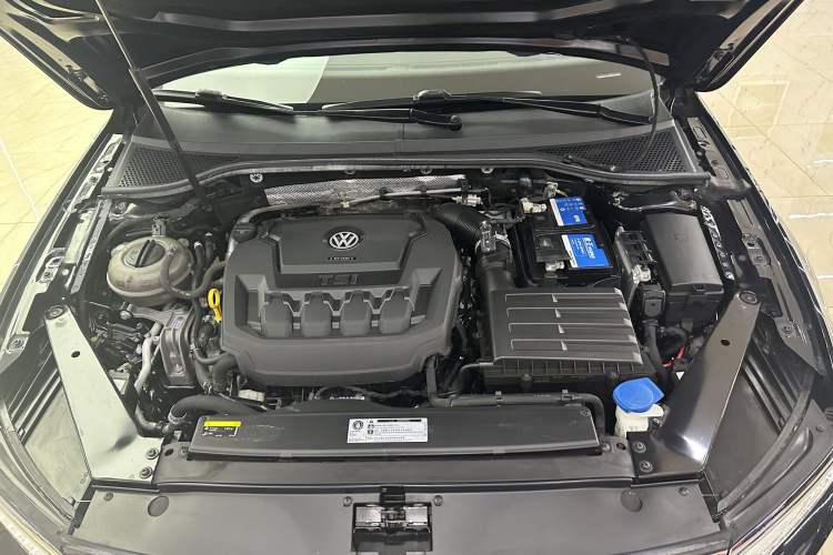 Used Volkswagen Magotan 2019 330TSI DSG Leading Model China VI Standard
